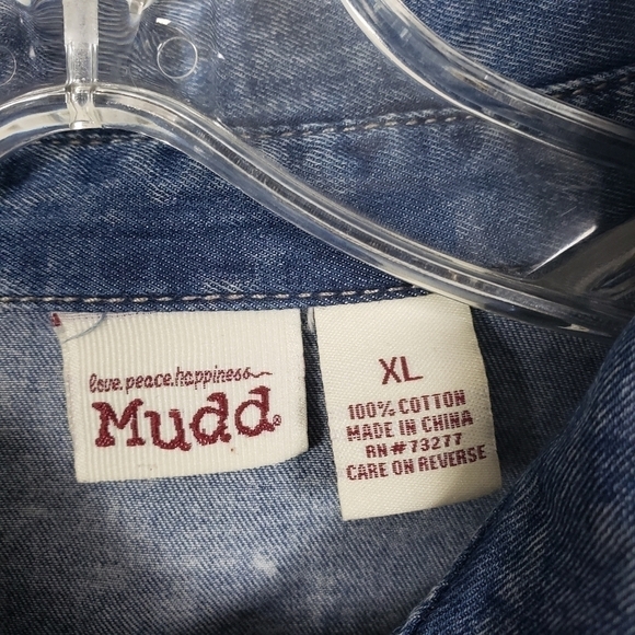 MUDD Acid Washed Cutout Back Hi Low Hem Button Down Denim Shirt Sz XL - Picture 8 of 8